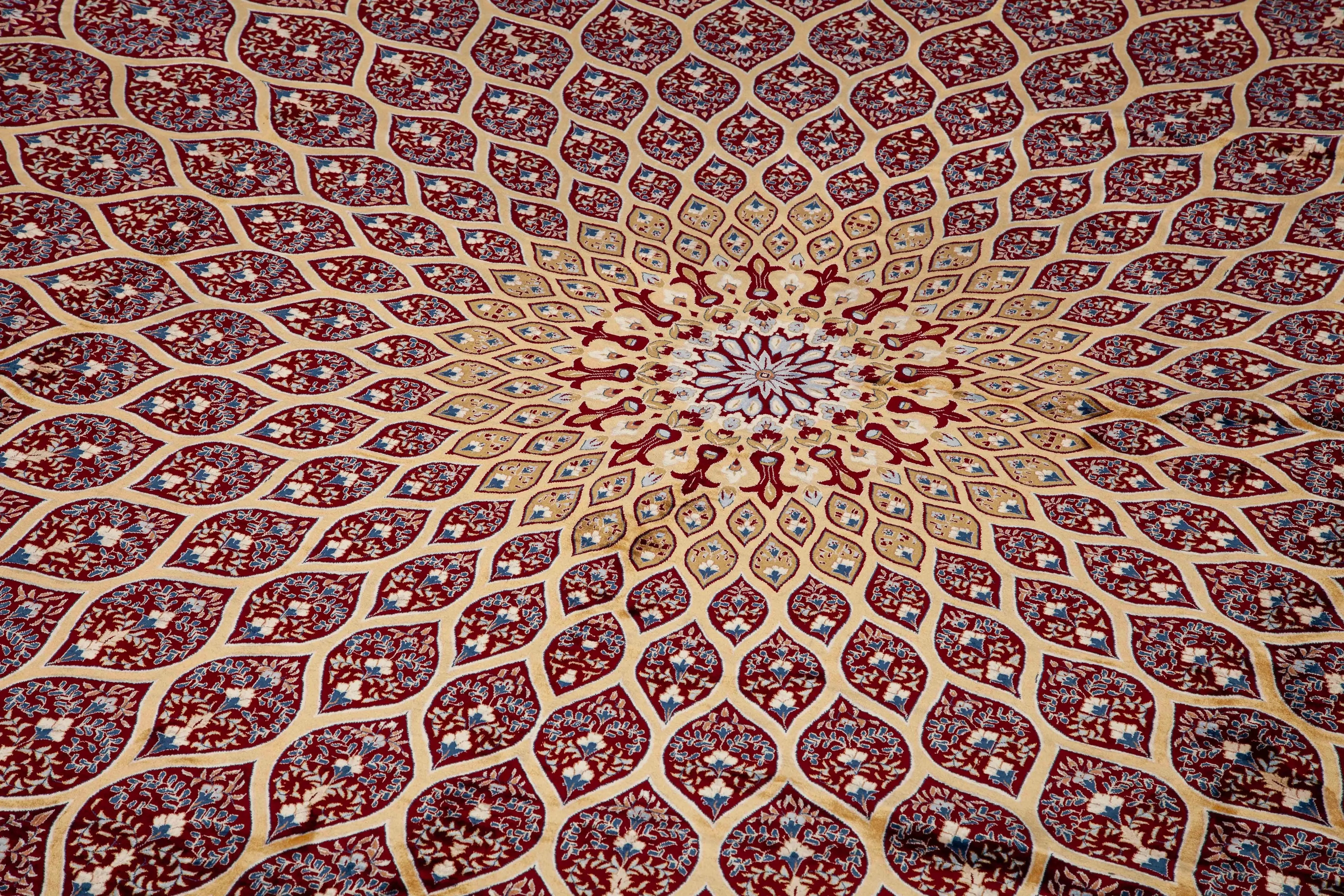 Zennova Carpet : 1002 : Silk Hand Made - Zennova Carpet