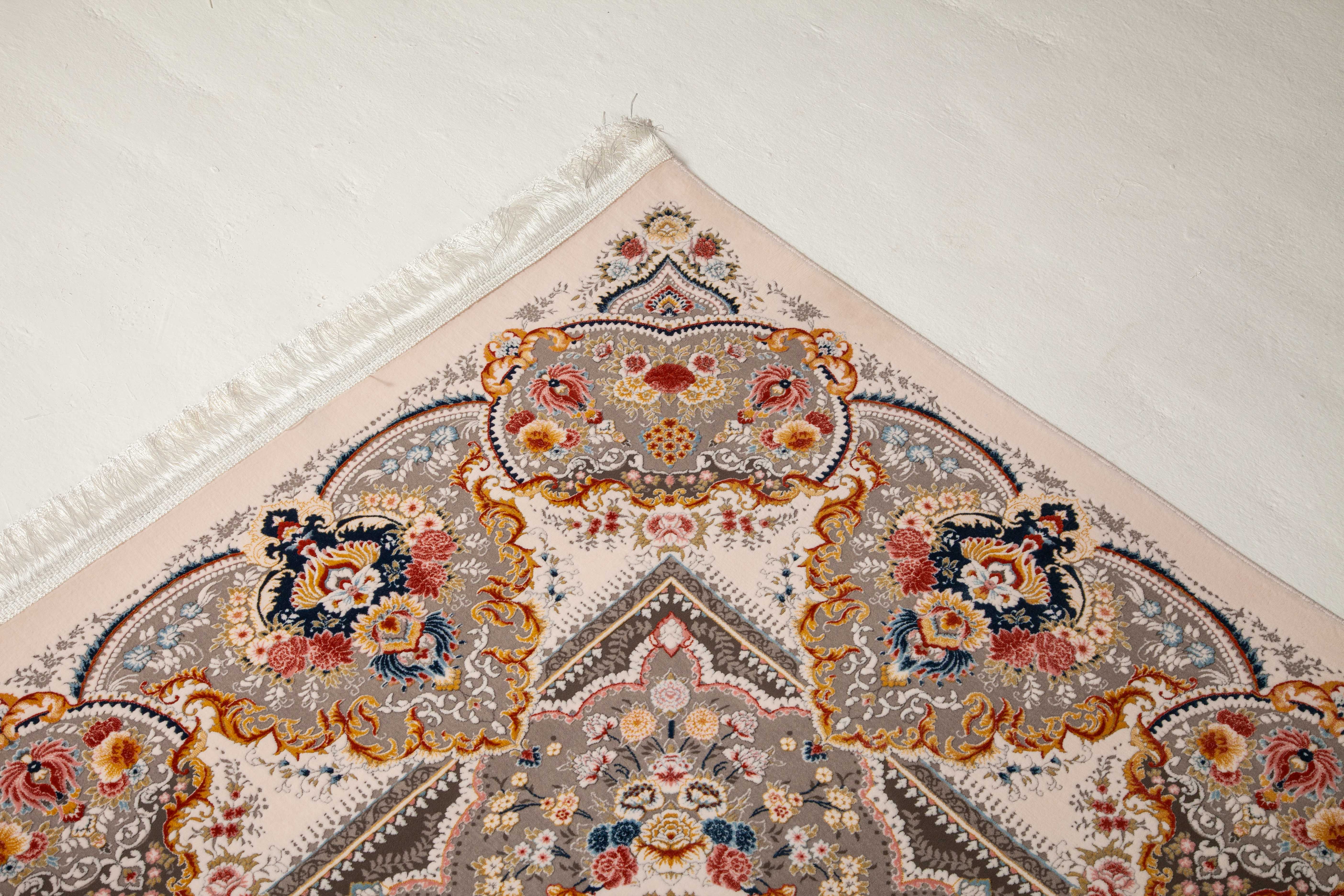 Carpet Code : BAGHJAN Color CREAM - Zennova Carpet