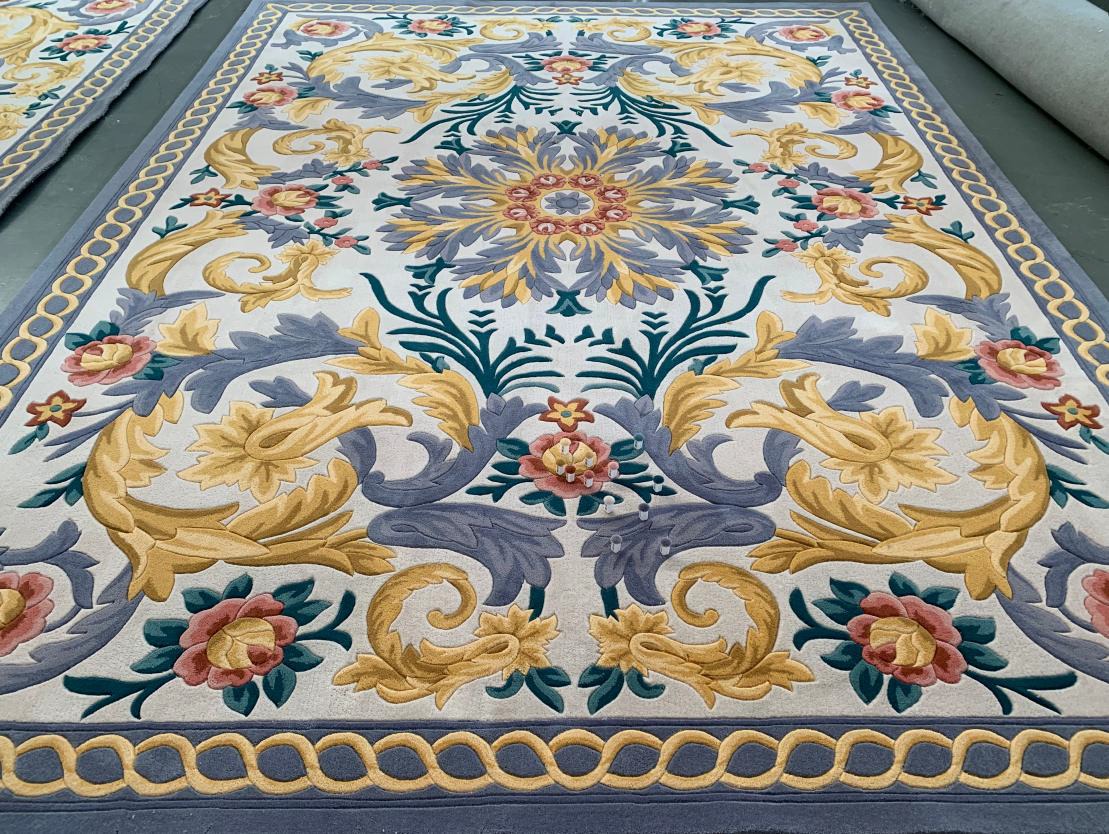 Classic Hand Tufted Carpet : AA-ZA-003 - Color : Light Grey -